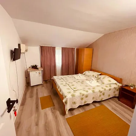 Гостевой дом Casa Romica Эфорие Норд